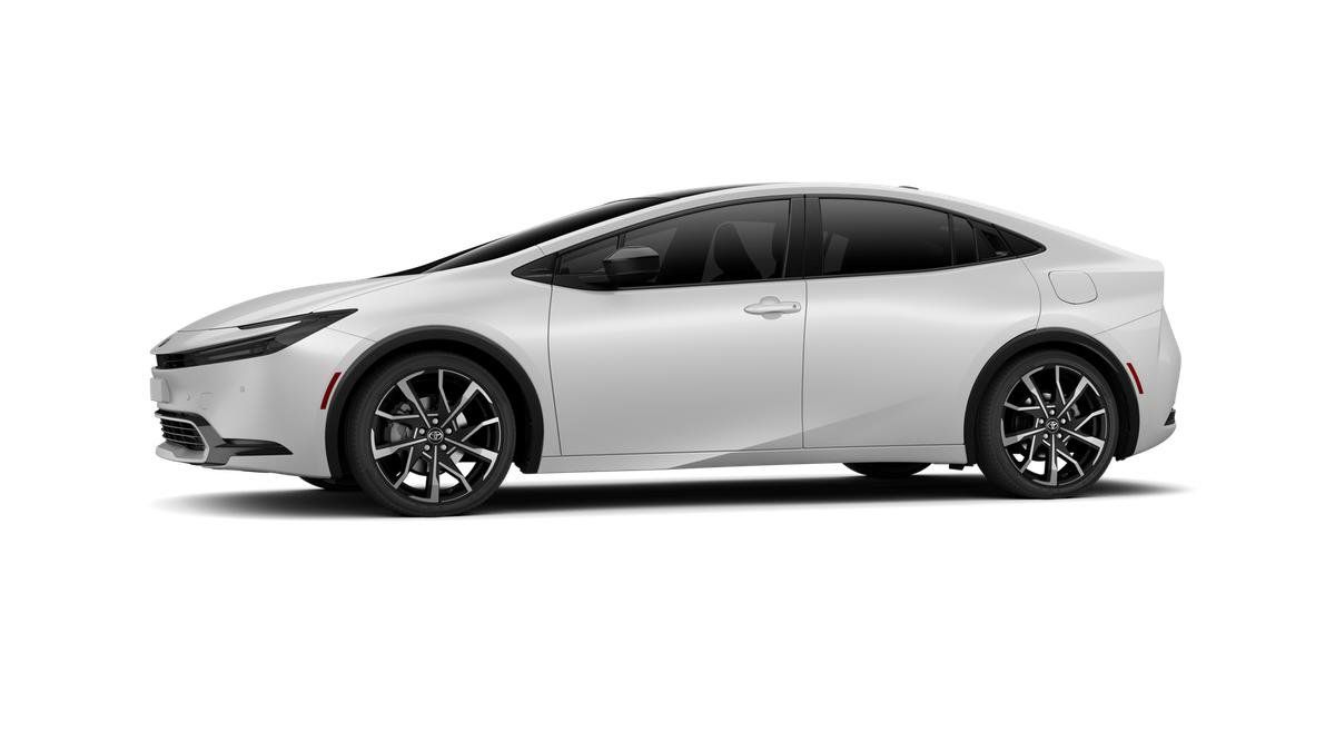 New 2026 Toyota Prius Plug-In Hybrid FWD image 35