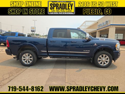 Used 2024 RAM 2500 Limited AWD/4WD image 3
