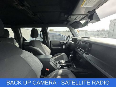Used 2023 Ford Bronco 4-Door w/ Sasquatch Package AWD/4WD image 2