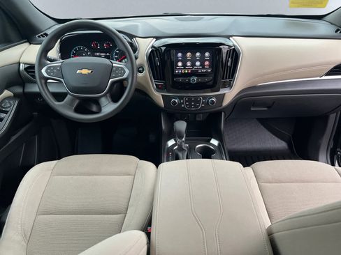 Used 2023 Chevrolet Traverse LS AWD/4WD image 10