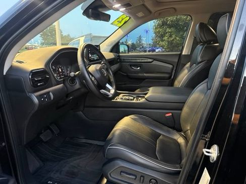 Used 2023 Honda Pilot Elite image 16