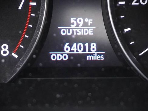 Used 2017 Lexus LS 460 w/ Comfort Package RWD image 9