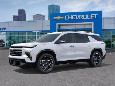 New 2026 Chevrolet Traverse High Country image 2