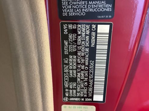 Used 1995 Mercedes-Benz E 320 Convertible image 29