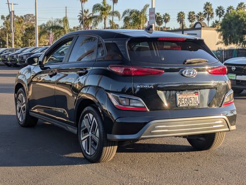 Used 2023 Hyundai Kona SE w/ Cargo Package image 7