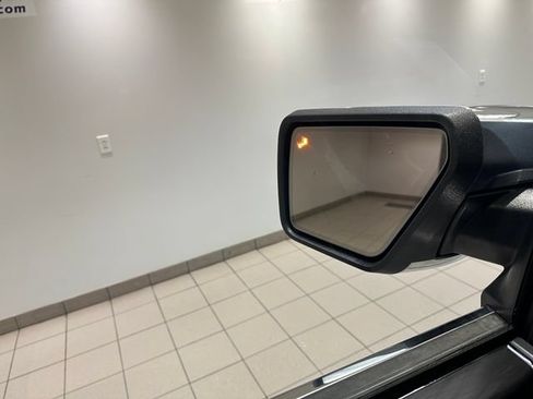 Used 2024 Ford F150 Lariat w/ Bed Utility Package AWD/4WD image 16