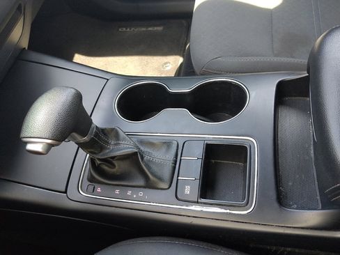 Used 2020 Kia Sorento FWD V6 image 26