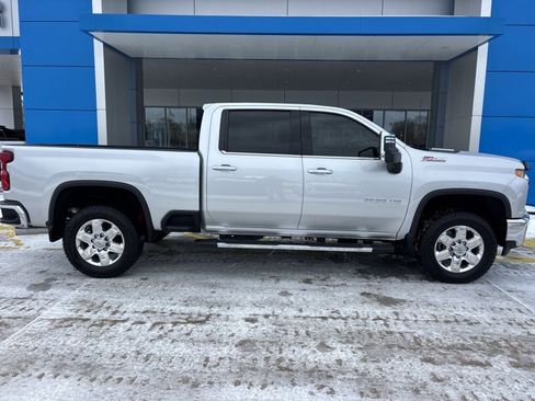 Used 2022 Chevrolet Silverado 2500 LTZ w/ LTZ Plus Package image 2