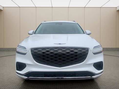 Certified 2026 Genesis GV70 2.5T Select image 8