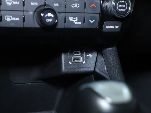 Used 2025 Jeep Compass Limited AWD/4WD image 27