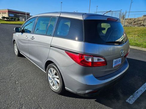 Used 2013 MAZDA MAZDA5 Sport image 5