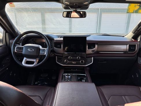 Used 2024 Ford Expedition Max Limited image 27
