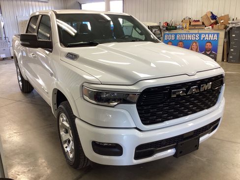 New 2026 RAM 1500 4x4 Crew Cab image 9