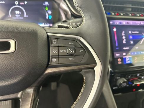 Used 2023 Jeep Grand Cherokee 4WD 4xe w/ Luxury Tech Group II image 16