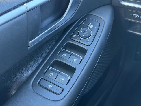 Used 2025 Hyundai Sonata SEL FWD image 4