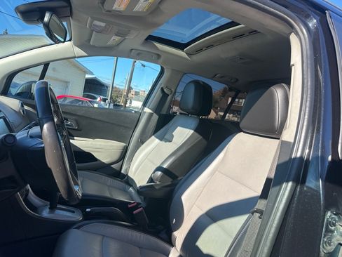 Used 2015 Chevrolet Trax LTZ image 8