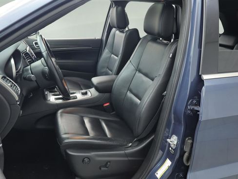 Used 2021 Jeep Grand Cherokee Limited image 17