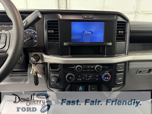 Used 2025 Ford F250 XL w/ STX Appearance Package image 39