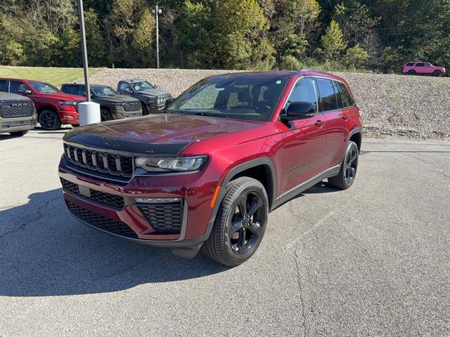 Used 2026 Jeep Grand Cherokee Limited w/ Limited Altitude Package AWD/4WD image 1