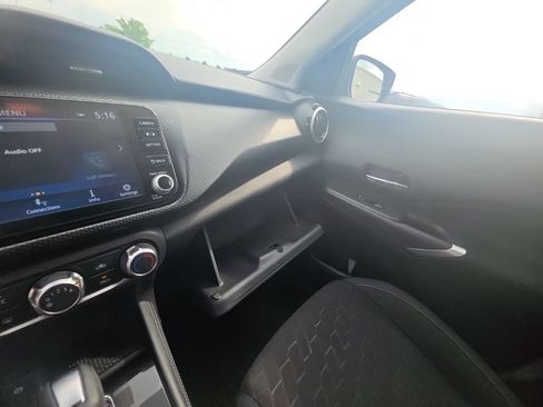 Used 2024 Nissan Kicks SV w/ Interior Electronics Package FWD image 23