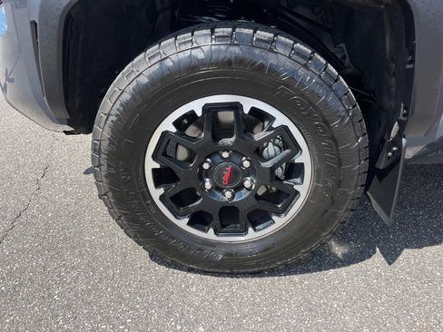 Used 2025 Toyota Tacoma TRD Off-Road AWD/4WD image 26