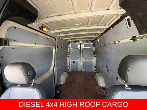 Used 2021 Mercedes-Benz Sprinter 2500 image 4