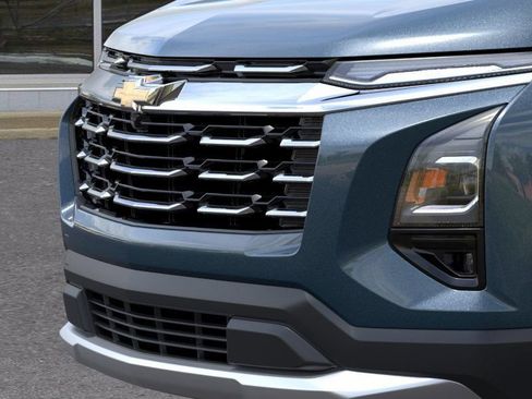 New 2026 Chevrolet Equinox LT w/ Safety and Technology Package FWD image 21