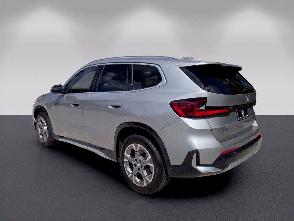 Used 2027 BMW X1 xDrive28i AWD/4WD image 6