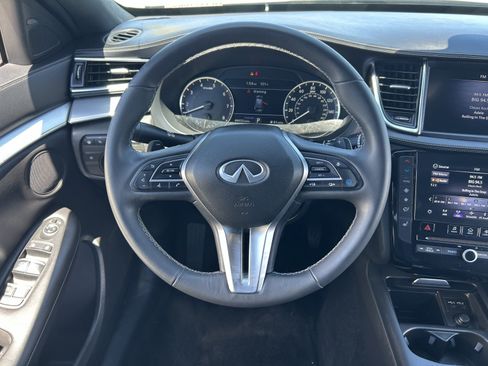 Used 2021 INFINITI QX50 Luxe w/ Appearance Package AWD/4WD image 22