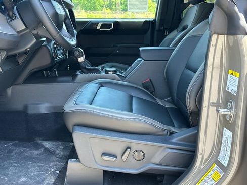 New 2026 Ford Bronco Outer Banks AWD/4WD image 9