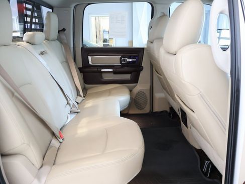 Used 2017 RAM 3500 Laramie image 39