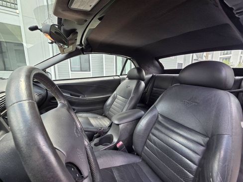 Used 2004 Ford Mustang GT RWD image 28