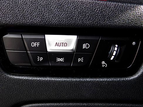 Used 2021 BMW 330e xDrive w/ Driving Assistance Package image 27