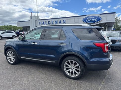Used 2017 Ford Explorer Limited w/ Equipment Group 301A AWD/4WD image 11