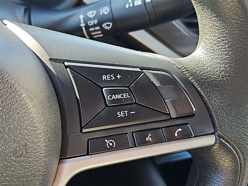 Used 2024 Nissan Altima 2.5 SV image 18