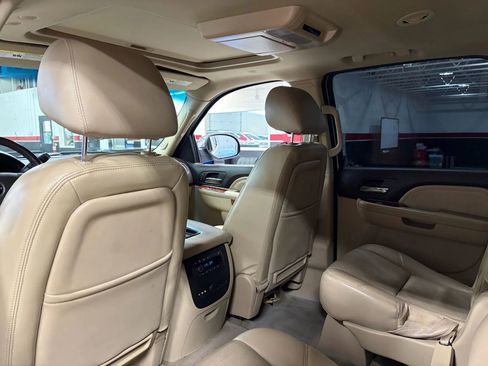 Used 2012 GMC Yukon XL Denali image 24