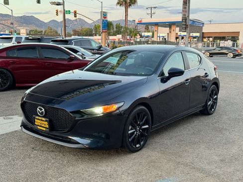 Used 2021 MAZDA MAZDA3 s FWD image 5
