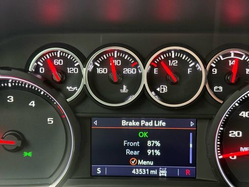 Used 2021 Chevrolet Silverado 2500 LT w/ Convenience Package image 71