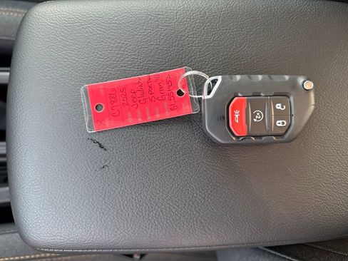 New 2025 Jeep Gladiator Sport w/ Dual Top Group image 28