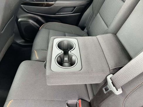 Certified 2023 GMC Acadia AT4 image 12