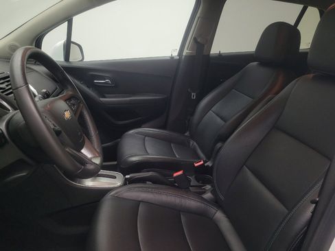 Used 2015 Chevrolet Trax LTZ FWD image 17