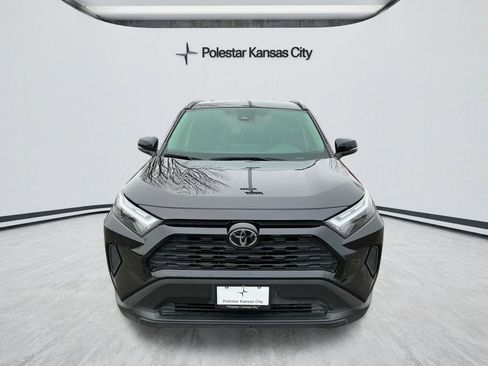 Used 2025 Toyota RAV4 XLE image 9