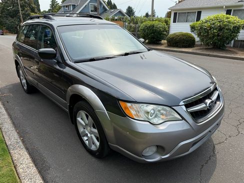 Used 2009 Subaru Outback 2.5i Special Edition AWD/4WD image 6