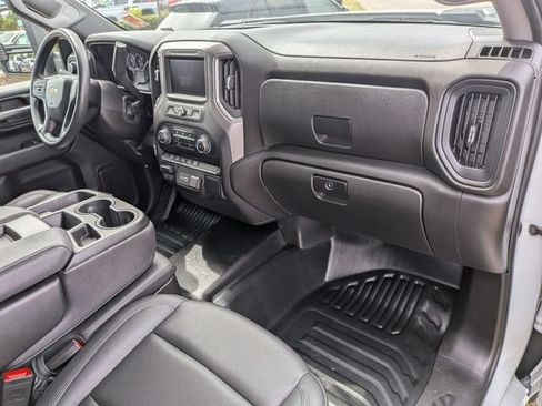 Used 2024 Chevrolet Silverado 3500 W/T AWD/4WD image 35