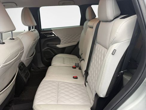 Used 2022 Mitsubishi Outlander SEL image 23