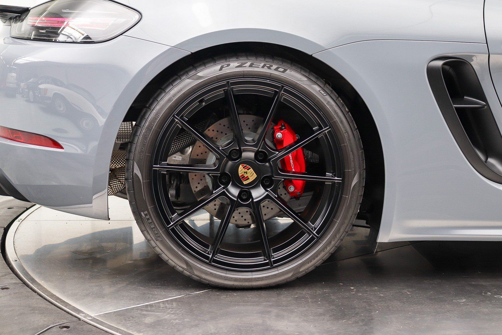 Used 2024 Porsche 718 Cayman GTS RWD image 15