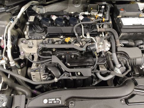 Used 2024 Toyota Corolla LE FWD image 30