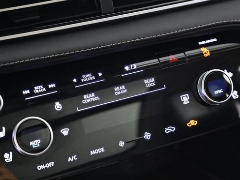 Used 2023 INFINITI QX60 Luxe AWD/4WD image 15
