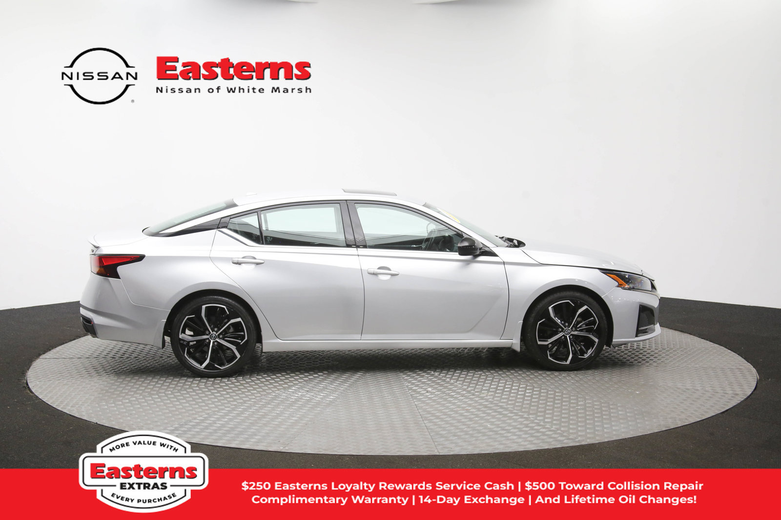Used 2023 Nissan Altima 2.5 SR w/ SR Premium Package FWD image 45