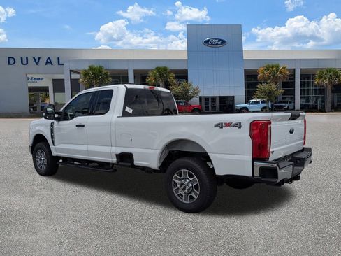 New 2025 Ford F350 XLT image 23